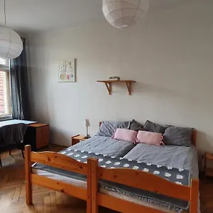  Guest house Central